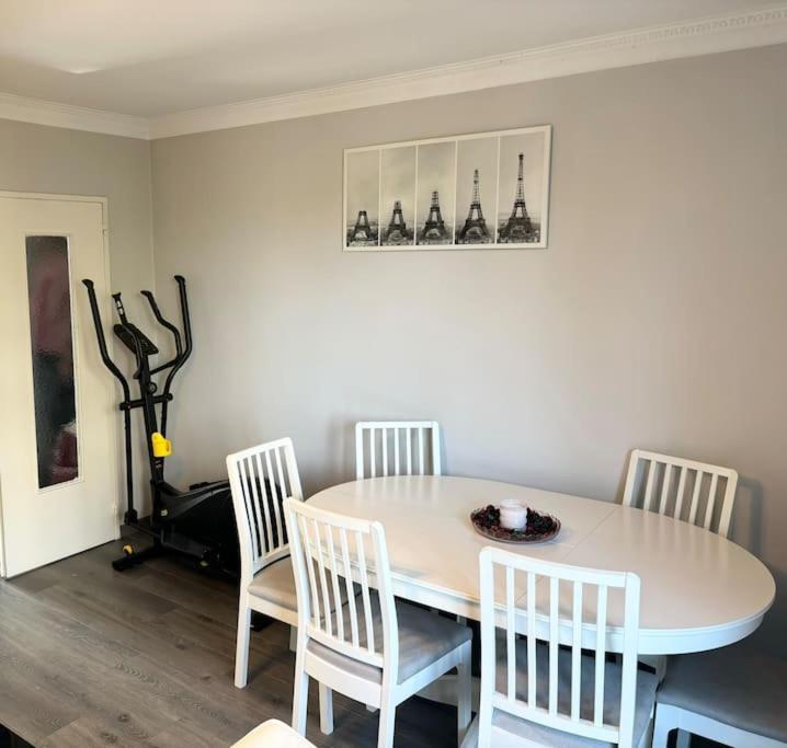 Appartement Confort Avec Balcon - Champigny Bagian luar foto