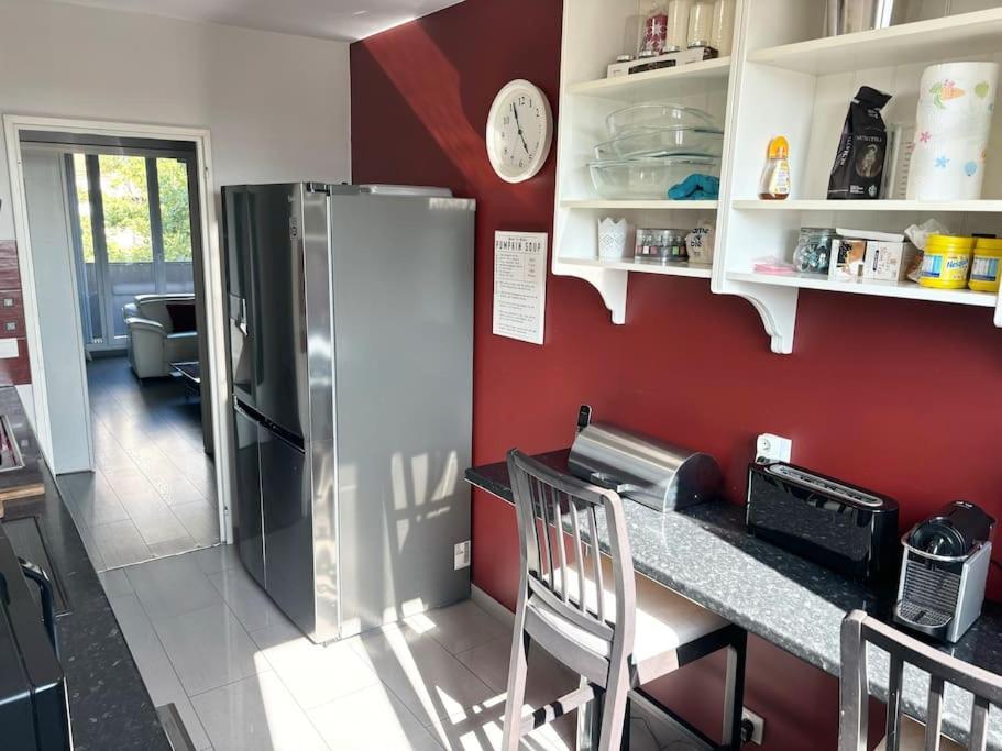 Appartement Confort Avec Balcon - Champigny Bagian luar foto