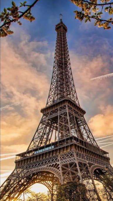 Appartement Confort Avec Balcon - Champigny Bagian luar foto